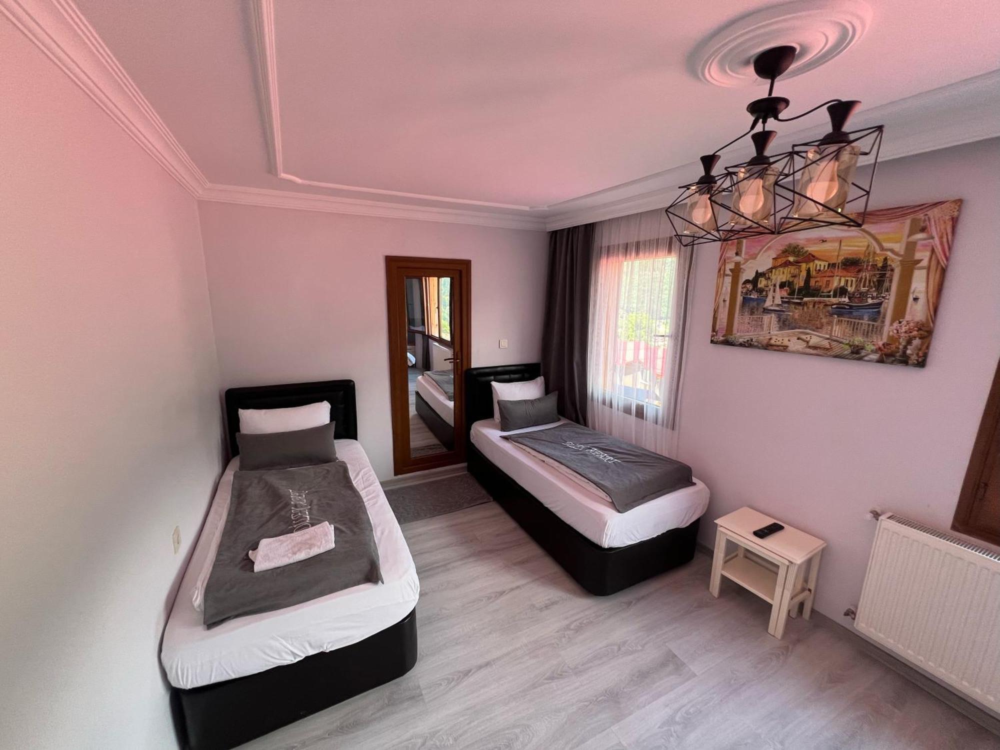 Uzungoel Dilek Pansiyon Bagian luar foto